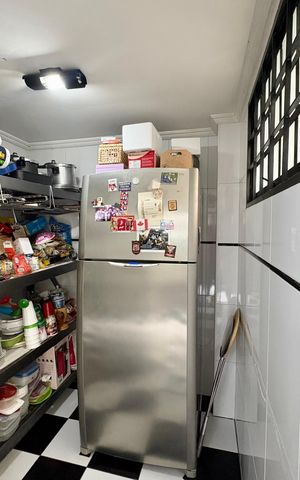Casa de condomínio à venda com 190m², 4 quartos e 3 vagas Casa de condomínio à venda com 190m², 4 quartos e 3 vagasDespensa