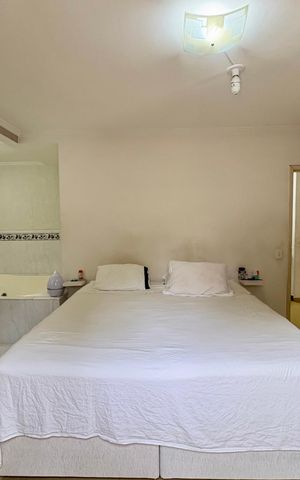 Casa de condomínio à venda com 190m², 4 quartos e 3 vagas Casa de condomínio à venda com 190m², 4 quartos e 3 vagasSuíte 2