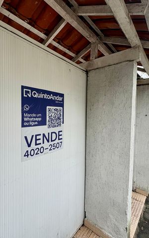Casa de condomínio à venda com 190m², 4 quartos e 3 vagas Casa de condomínio à venda com 190m², 4 quartos e 3 vagasFachada