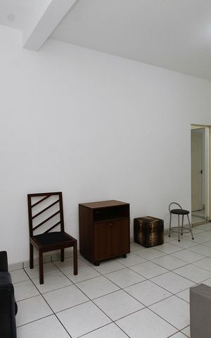 Casa à venda com 90m², 2 quartos e 2 vagasSala