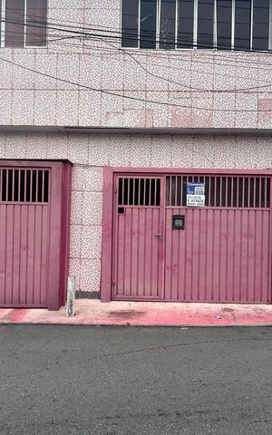 Casa para alugar com 70m², 1 quarto e sem vaga Casa para alugar com 70m², 1 quarto e sem vagaFachada