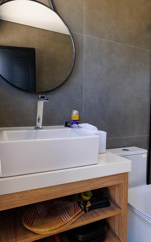 Casa de condomínio à venda com 340m², 3 quartos e 6 vagas