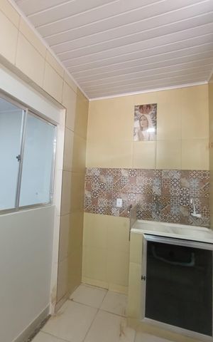 Casa para alugar com 50m², 2 quartos e 1 vaga Casa para alugar com 50m², 2 quartos e 1 vagaCozinha e Área de Serviço