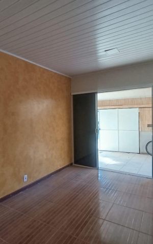 Casa para alugar com 50m², 2 quartos e 1 vaga Casa para alugar com 50m², 2 quartos e 1 vagaSala