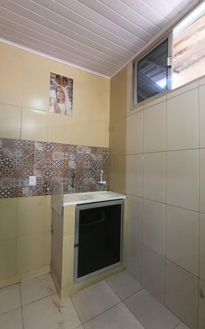 Casa para alugar com 50m², 2 quartos e 1 vaga Casa para alugar com 50m², 2 quartos e 1 vagaCozinha e Área de Serviço