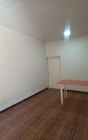Casa para alugar com 50m², 2 quartos e 1 vaga Casa para alugar com 50m², 2 quartos e 1 vagaSala