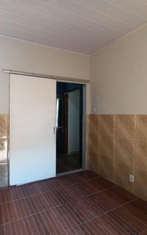 Casa para alugar com 50m², 2 quartos e 1 vaga Casa para alugar com 50m², 2 quartos e 1 vagaQuarto 1