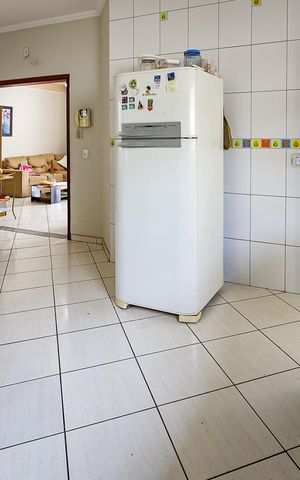 Casa à venda com 165m², 3 quartos e 4 vagas Casa à venda com 165m², 3 quartos e 4 vagasCozinha