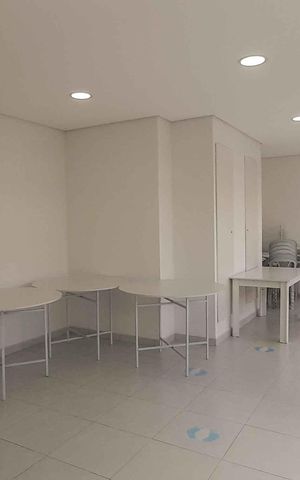 Apartamento à venda com 43m², 2 quartos e 1 vaga Apartamento à venda com 43m², 2 quartos e 1 vagaÁrea comum - Salão de Festas