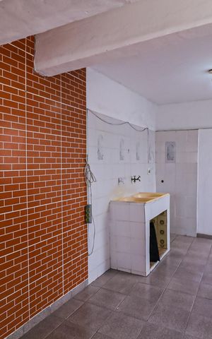 Casa para alugar com 250m², 4 quartos e 2 vagas Casa para alugar com 250m², 4 quartos e 2 vagasTerraço
