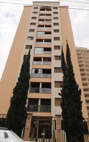 Apartamento para alugar com 85m², 3 quartos e 1 vagaFachada