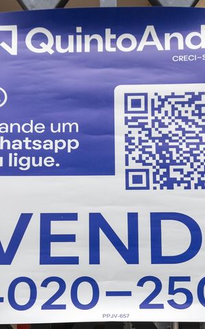 Studio à venda com 35m², 1 quarto e sem vaga Studio à venda com 35m², 1 quarto e sem vagaPlaca