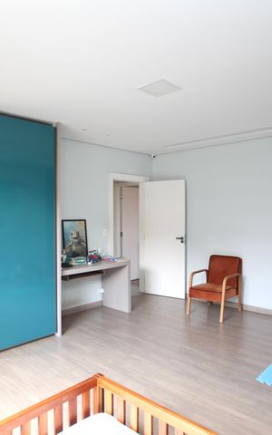 Casa de condomínio à venda com 586m², 6 quartos e 10 vagas Casa de condomínio à venda com 586m², 6 quartos e 10 vagasCasa Auxiliar