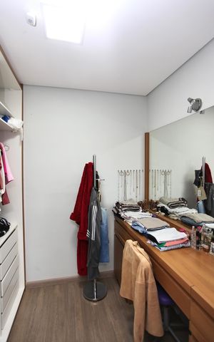 Casa de condomínio à venda com 586m², 6 quartos e 10 vagas Casa de condomínio à venda com 586m², 6 quartos e 10 vagasCasa Auxiliar