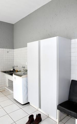 Casa de condomínio à venda com 586m², 6 quartos e 10 vagas Casa de condomínio à venda com 586m², 6 quartos e 10 vagasCozinha e Área de Serviço