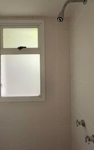 Casa de condomínio para alugar com 650m², 5 quartos e 2 vagas Casa de condomínio para alugar com 650m², 5 quartos e 2 vagasBanheiro Suíte 2