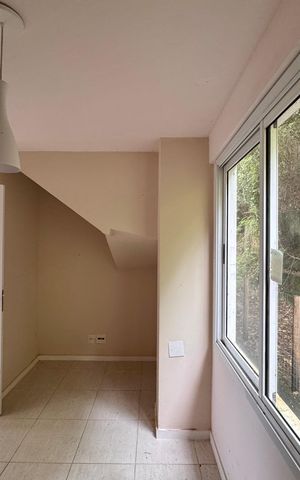 Casa de condomínio para alugar com 650m², 5 quartos e 2 vagas Casa de condomínio para alugar com 650m², 5 quartos e 2 vagasQuarto