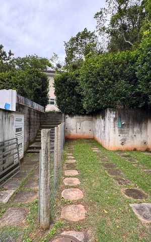 Casa de condomínio para alugar com 650m², 5 quartos e 2 vagas Casa de condomínio para alugar com 650m², 5 quartos e 2 vagasÁrea externa