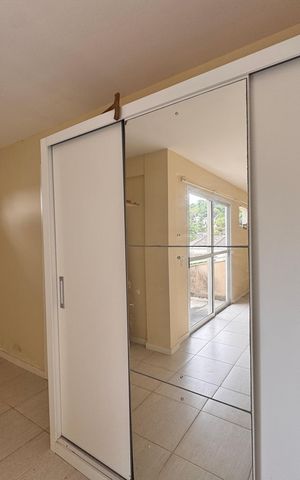 Casa de condomínio para alugar com 650m², 5 quartos e 2 vagas Casa de condomínio para alugar com 650m², 5 quartos e 2 vagasSuíte 1