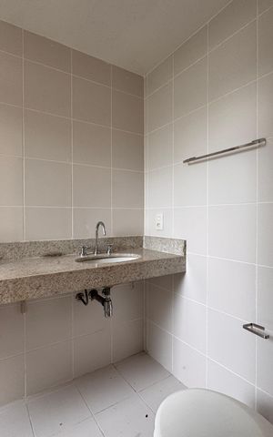 Casa de condomínio para alugar com 650m², 5 quartos e 2 vagas Casa de condomínio para alugar com 650m², 5 quartos e 2 vagasBanheiro Suíte 1
