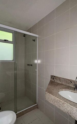 Casa de condomínio para alugar com 650m², 5 quartos e 2 vagas Casa de condomínio para alugar com 650m², 5 quartos e 2 vagasBanheiro Suíte 2