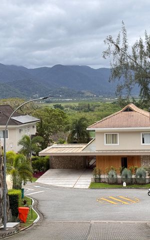 Casa de condomínio para alugar com 650m², 5 quartos e 2 vagas Casa de condomínio para alugar com 650m², 5 quartos e 2 vagasÁrea comum