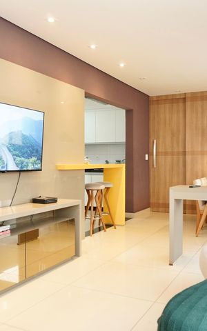 Apartamento à venda com 118m², 3 quartos e 1 vaga Apartamento à venda com 118m², 3 quartos e 1 vagaSala