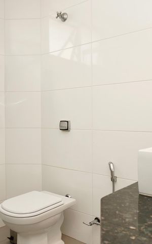 Apartamento à venda com 118m², 3 quartos e 1 vaga Apartamento à venda com 118m², 3 quartos e 1 vagaBanheiro Social
