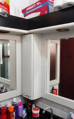 Casa à venda com 184m², 3 quartos e 2 vagasBanheiro