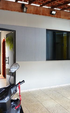 Casa à venda com 184m², 3 quartos e 2 vagasGaragem