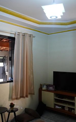 Casa à venda com 184m², 3 quartos e 2 vagasSala