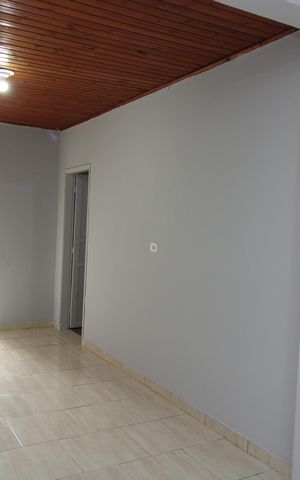 Casa para alugar com 180m², 2 quartos e 2 vagasSala 