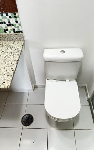 Apartamento para alugar com 50m², 1 quarto e 2 vagas Apartamento para alugar com 50m², 1 quarto e 2 vagasBanheiro da Suíte
