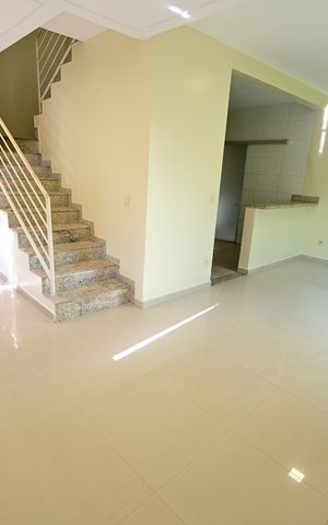 Casa de condomínio para alugar com 90m², 3 quartos e 1 vaga