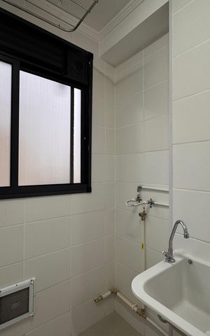 Apartamento para alugar com 55m², 2 quartos e 1 vaga Apartamento para alugar com 55m², 2 quartos e 1 vagaCozinha e Área de Serviço