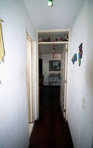 Apartamento à venda com 55m², 2 quartos e 1 vagaSala - Corredor