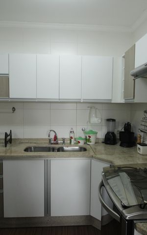 Apartamento para alugar com 134m², 4 quartos e 2 vagasCozinha e Área de Serviço