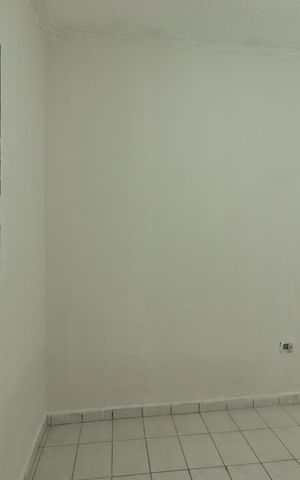 Casa para alugar com 30m², 1 quarto e sem vagaQuarto