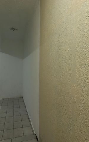Casa para alugar com 30m², 1 quarto e sem vagaBanheiro
