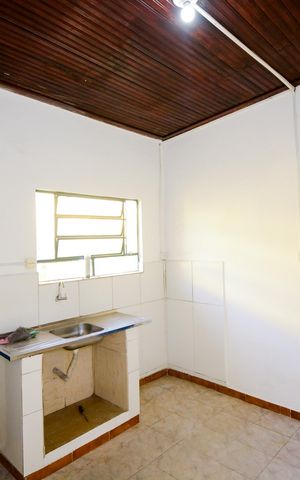 Casa para alugar com 100m², 3 quartos e 2 vagasCozinha
