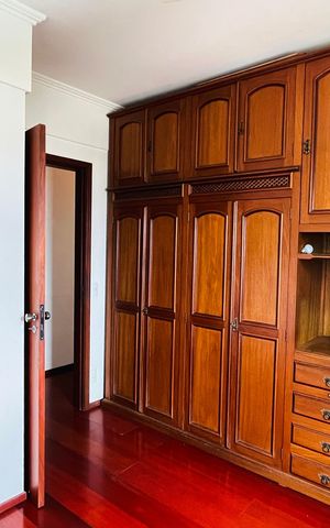Apartamento à venda com 75m², 3 quartos e 2 vagas Apartamento à venda com 75m², 3 quartos e 2 vagasSuíte