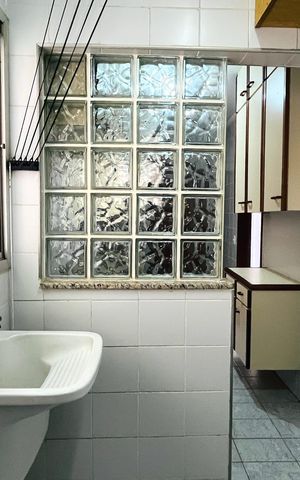 Apartamento à venda com 75m², 3 quartos e 2 vagas Apartamento à venda com 75m², 3 quartos e 2 vagasÁrea de serviço