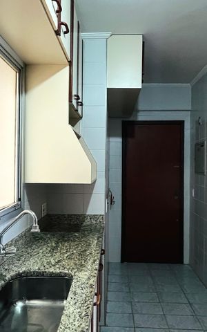 Apartamento à venda com 75m², 3 quartos e 2 vagas Apartamento à venda com 75m², 3 quartos e 2 vagasCozinha