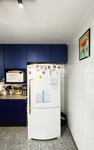 Apartamento à venda com 190m², 4 quartos e 3 vagas Apartamento à venda com 190m², 4 quartos e 3 vagasCozinha