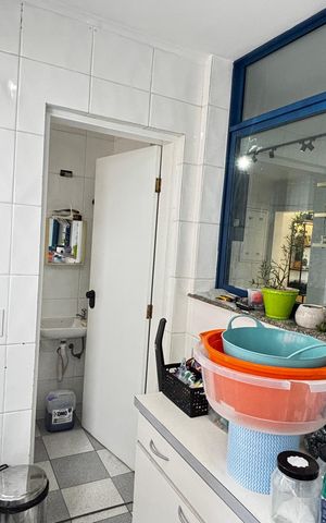 Apartamento à venda com 190m², 4 quartos e 3 vagas Apartamento à venda com 190m², 4 quartos e 3 vagasÁrea de Serviço