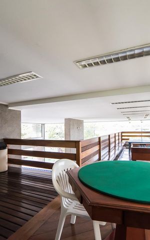 Apartamento à venda com 190m², 4 quartos e 3 vagas Apartamento à venda com 190m², 4 quartos e 3 vagasSala de Jogos
