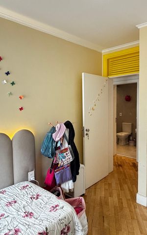 Apartamento à venda com 190m², 4 quartos e 3 vagas Apartamento à venda com 190m², 4 quartos e 3 vagasQuarto 2