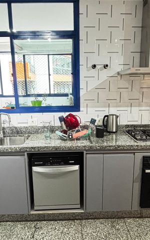 Apartamento à venda com 190m², 4 quartos e 3 vagas Apartamento à venda com 190m², 4 quartos e 3 vagasCozinha