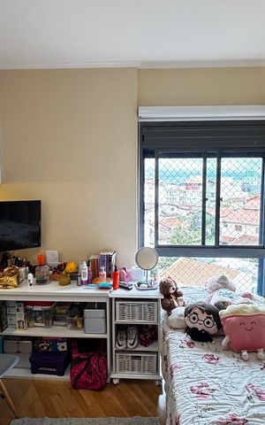 Apartamento à venda com 190m², 4 quartos e 3 vagas Apartamento à venda com 190m², 4 quartos e 3 vagasQuarto 2