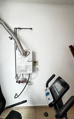 Apartamento à venda com 190m², 4 quartos e 3 vagas Apartamento à venda com 190m², 4 quartos e 3 vagasQuarto 3 - Escritorio